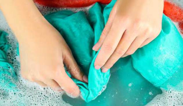 Hand washing clothes
