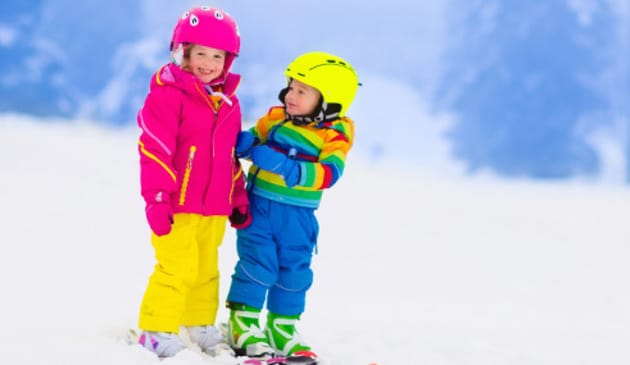 Children skiing